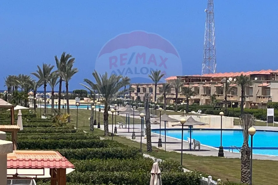 Townhouse villa for sale (Estella Heights) 245 m