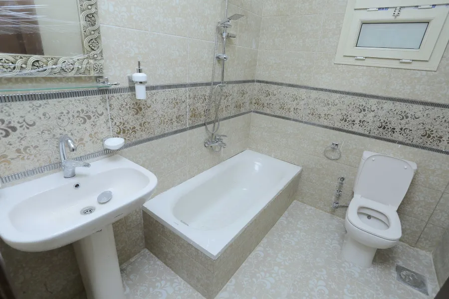 شقة للإيجار 110م كليوبترا - ش أبو قير الرئيسى