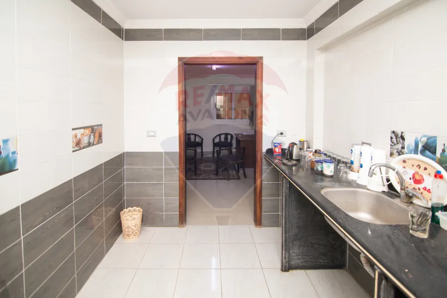 شقة للبيع 160 م سيدي جابر (متفرع من ش المشير)