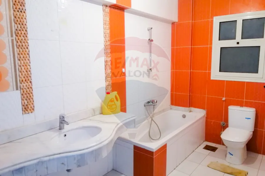 شقة للإيجار 270 م سموحة (شارع الصفا- فيو قصر الاميره فوزيه)