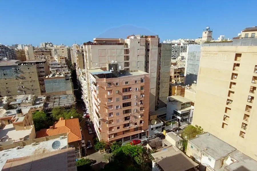 شقة للبيع 175 م كفر عبده (ش سكينه بنت الحسين)