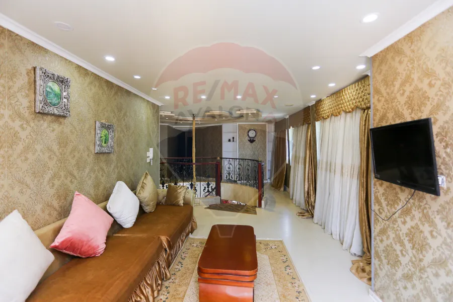 Duplex for sale 500 m Al-Saraya (Directly on the sea)