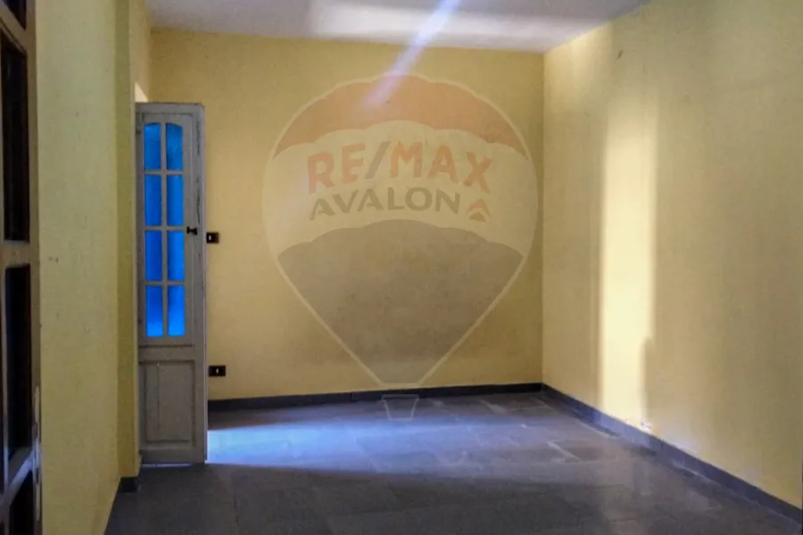 شقة للبيع 110 م كفر عبده (ش الفيومي)