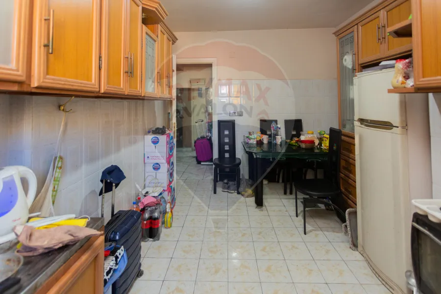 شقة للبيع 131 م زيزينيا (ش أبوقير)