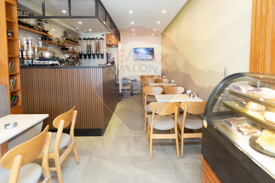 محل للبيع 35 م سيدي بشر (خطوات من البحر - خلف المحروسة)