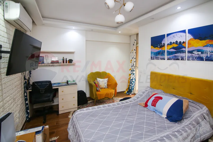 Duplex apartment for sale 185 m Sidi Bishr (Mohamed Naguib St.)