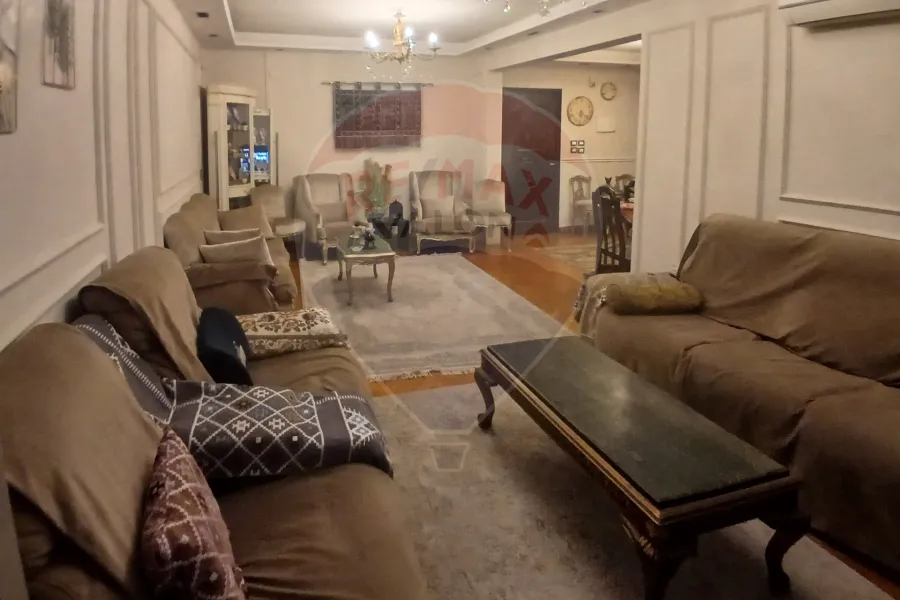 Apartment for sale 220 m Glem (directly on Abu Qir St.)