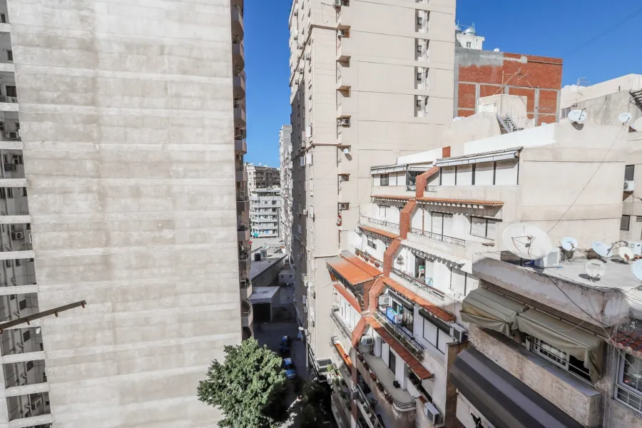 شقة للبيع 160م كفرعبده -خطوات من ش أبوقير