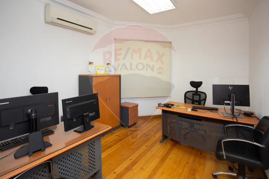 شقة للبيع 175 م سموحة (المربع الذهبي) تصلح سكني او إداري