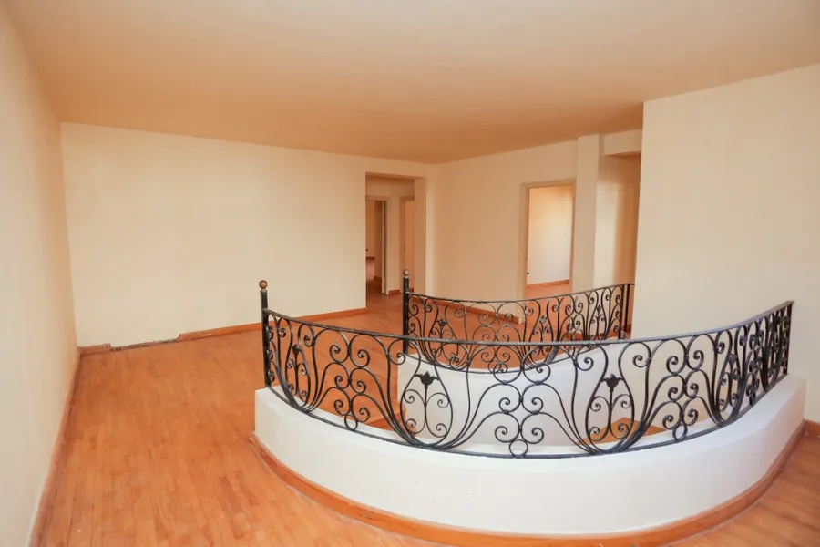 شقة دوبلكس للبيع 280م سموحة (كوبرى 14 مايو مباشرة)