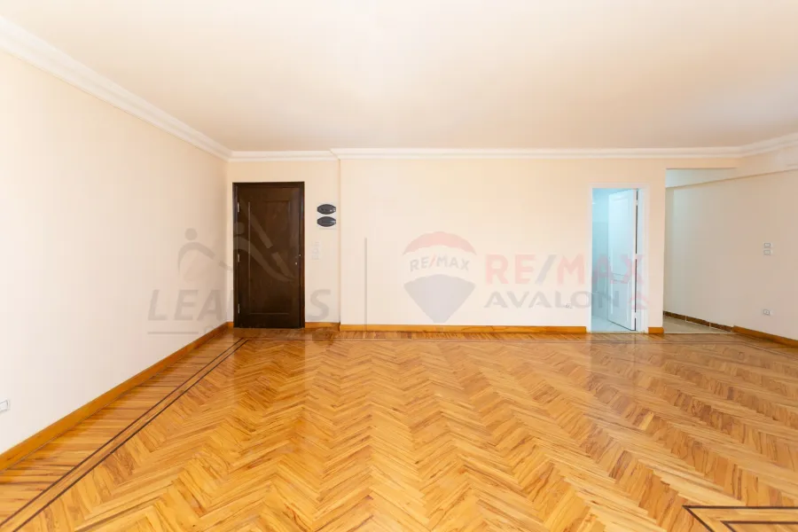 شقة للبيع 190 م كفر عبده (سكينة بنت الحسين)