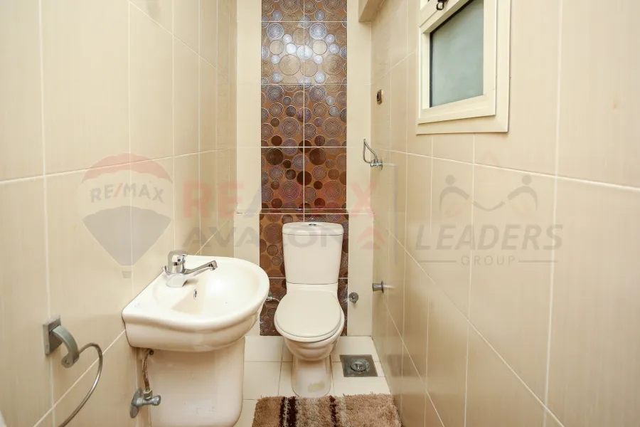 Apartment for sale 240 m Gleem (Mostafa Maher St.)