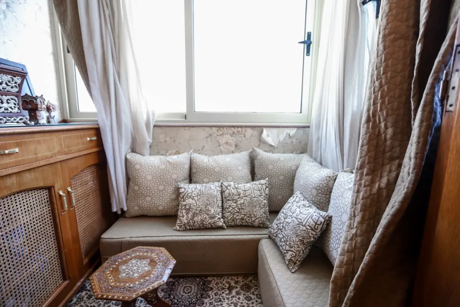 شقة للبيع 160م كفرعبده -خطوات من ش أبوقير