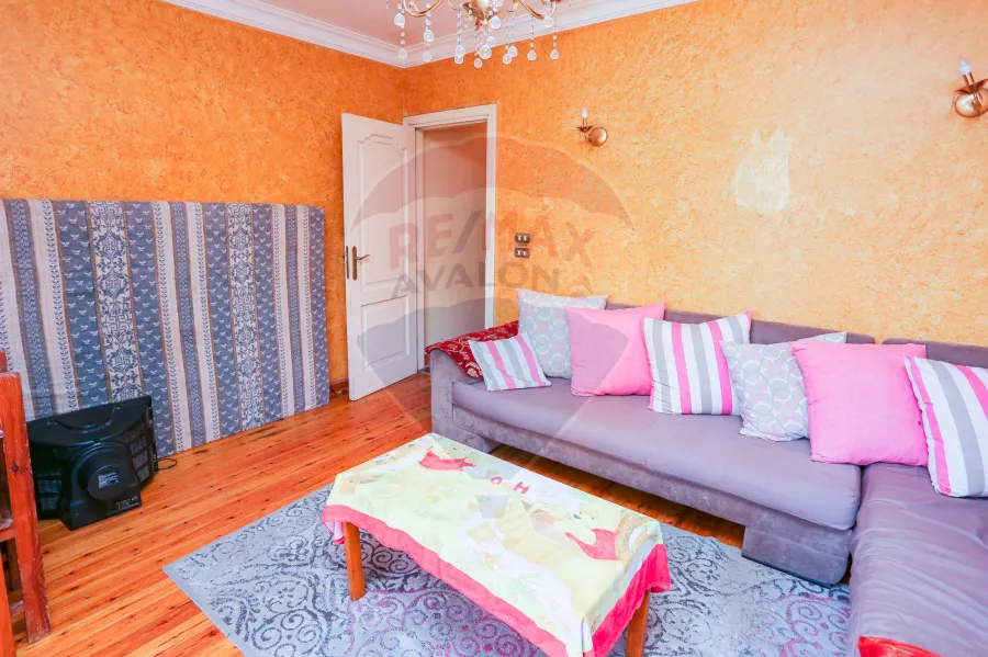 شقة للبيع 135 م سموحة (المربع الذهبي)