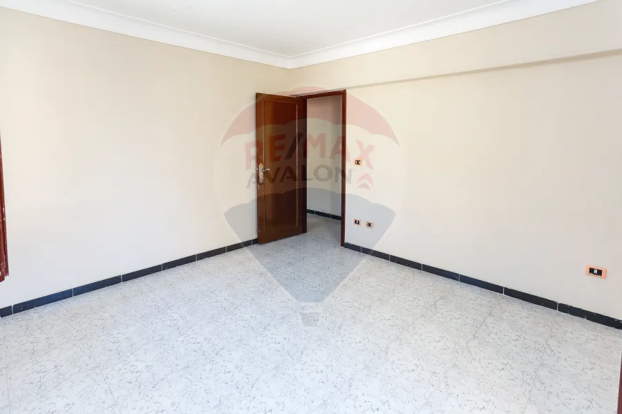 Apartment for sale 155 m Bolkley (in front of Al-Ahly Hospital)