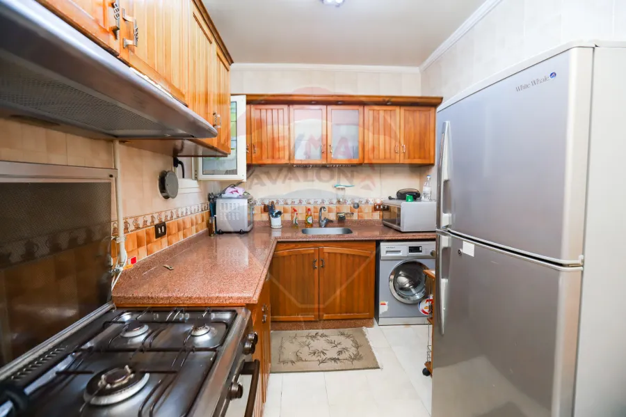 شقة للبيع 120 م ميامى ( ش عبد الوهاب متفرع من خليل حماده )