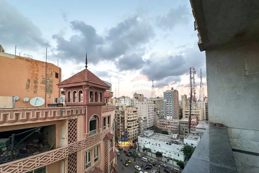 شقة للإيجار المفروش 240 م جليم (ش ابو قير)