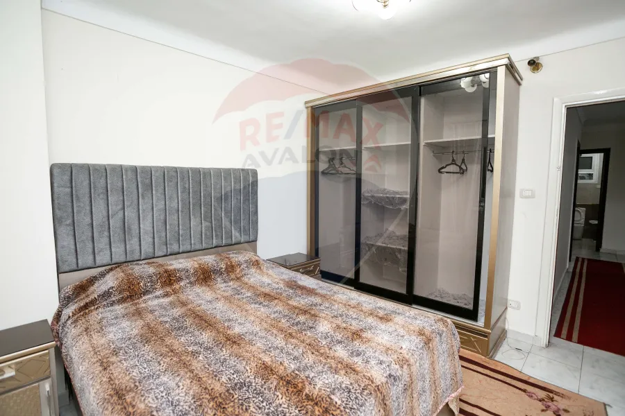 شقة للبيع 135 م سبورتنج (ش طيبة)