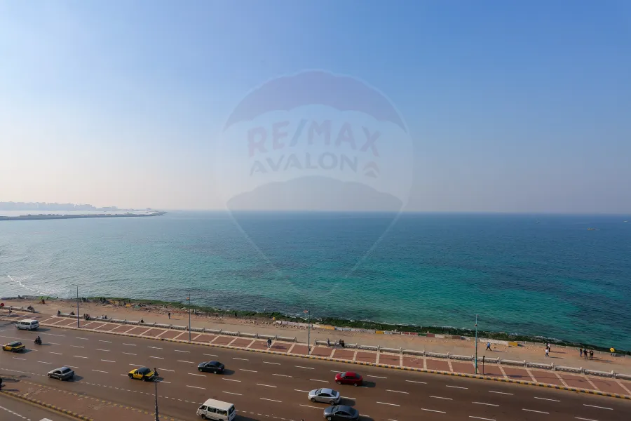 Apartment for sale 145 m Camp Caesar (directly on the sea)