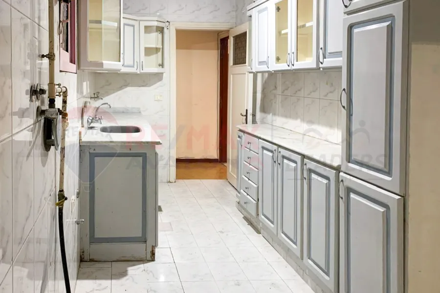 Apartment for sale 120 m Net Smouha (steps from Zahran Mall)