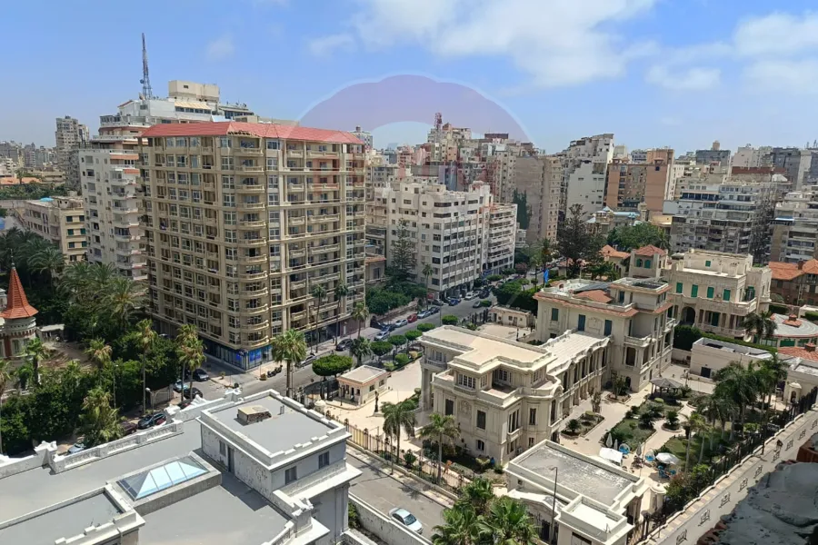 شقة للبيع 320 م زيزينيا (أمام قصر المجوهرات)