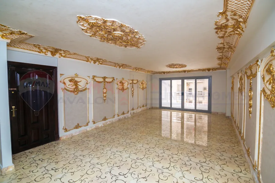 Apartment for sale 185 m Saba Basha (building on the sea - brand building)