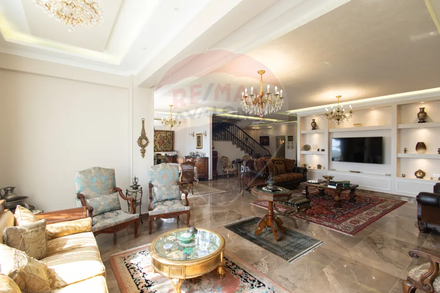 فيلا ستاند الون للبيع (الواحة الخضراء) كينج مريوط - 600 م -