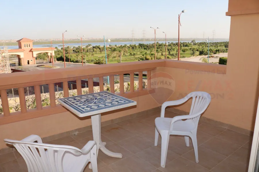 فيلا ستاند الون للبيع 890 م كينج مريوط (اليكس ويست - منطقة أنطونيادس)