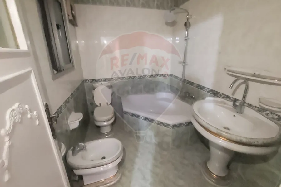 Apartment for rent 245 m Gleem (Abo Qir St)