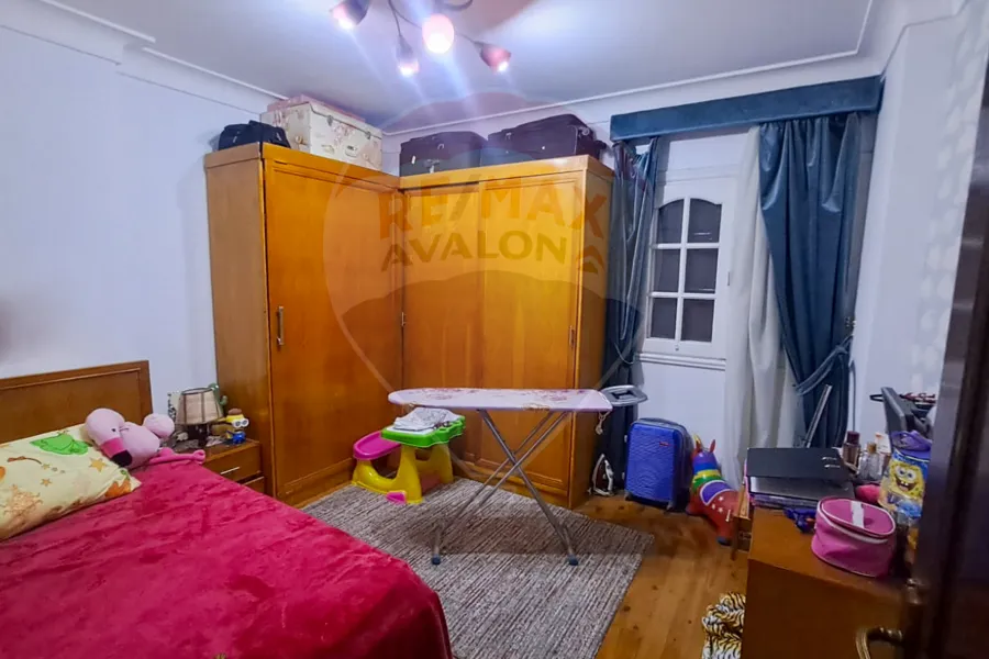 Apartment for sale 155 m Zizinia (steps from Abu Qir St.)