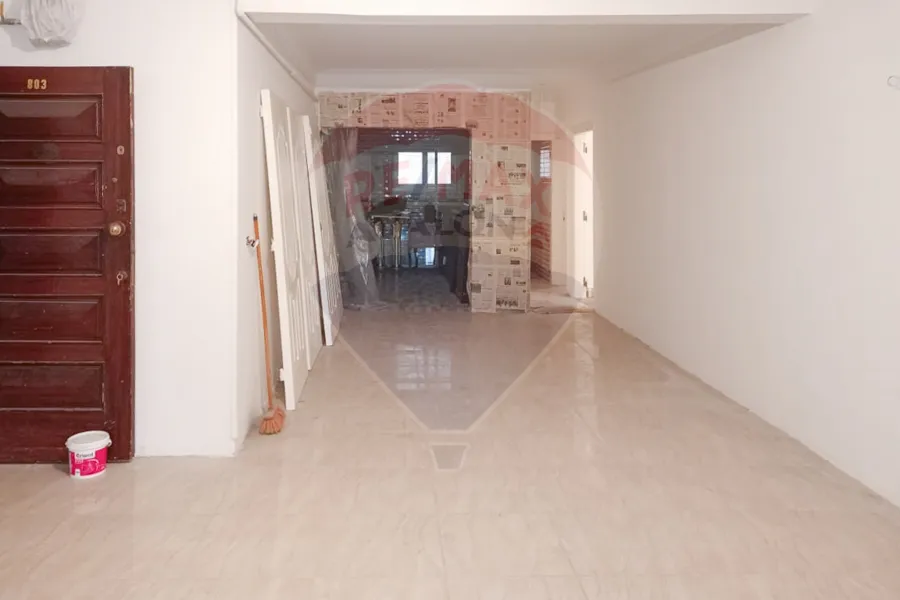 شقة للبيع 155 م ميامي (ش عبد الناصر الرئيسي)