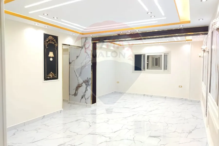 شقة للايجار 160 م لوران (علي الترام مباشر)