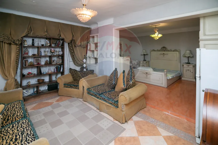 Apartment for sale 300 m Smouha (Tout Ankh Amoun St.)