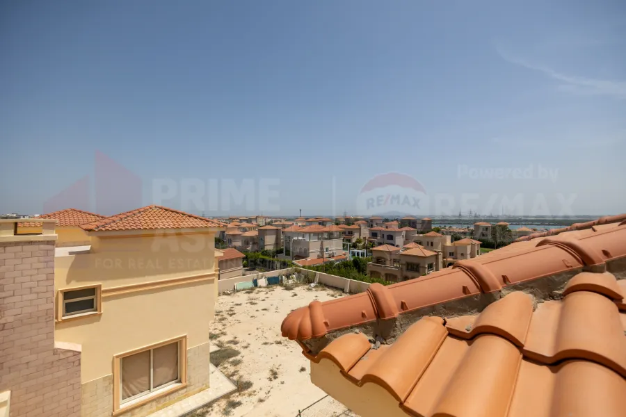 Villa for sale 1,250 m King Mariout (Alex West - Antoniadis area)