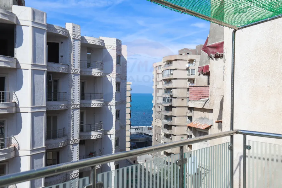 شقة دوبلكس للبيع 400 م لوران (ش محمد صدقي)