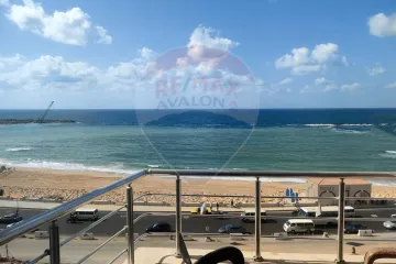 شقة للبيع 140 م سيدي بشر (ش محمد نجيب - علي البحر مباشرة)