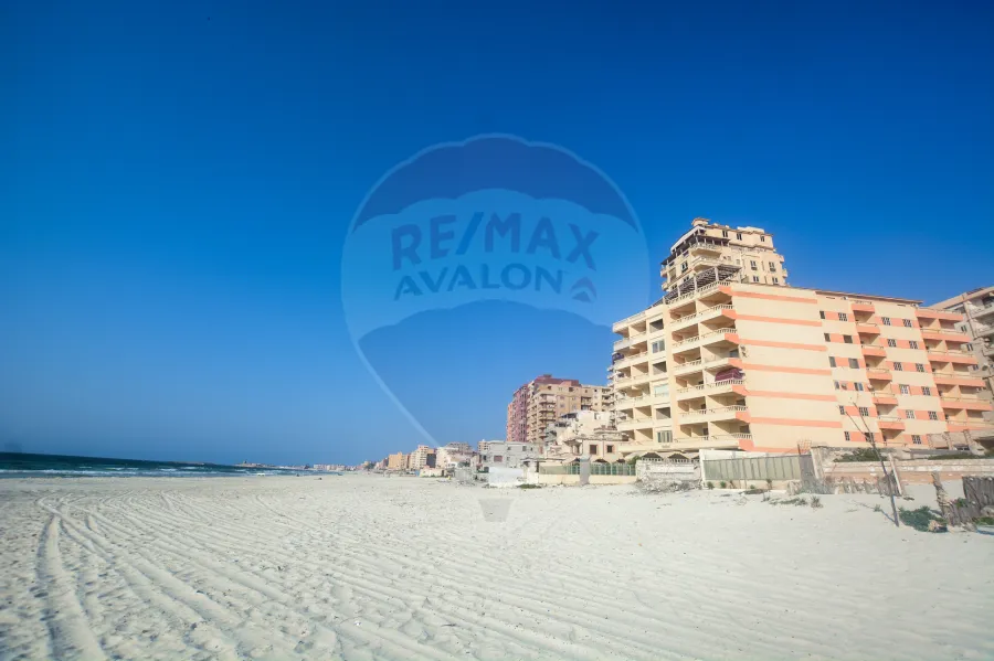 شقة للبيع 94 م العجمي (بيانكي - اول نمرة من البحر)