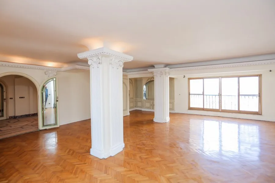 Apartment for sale 300m Mostafa Kamel(Tram St.)