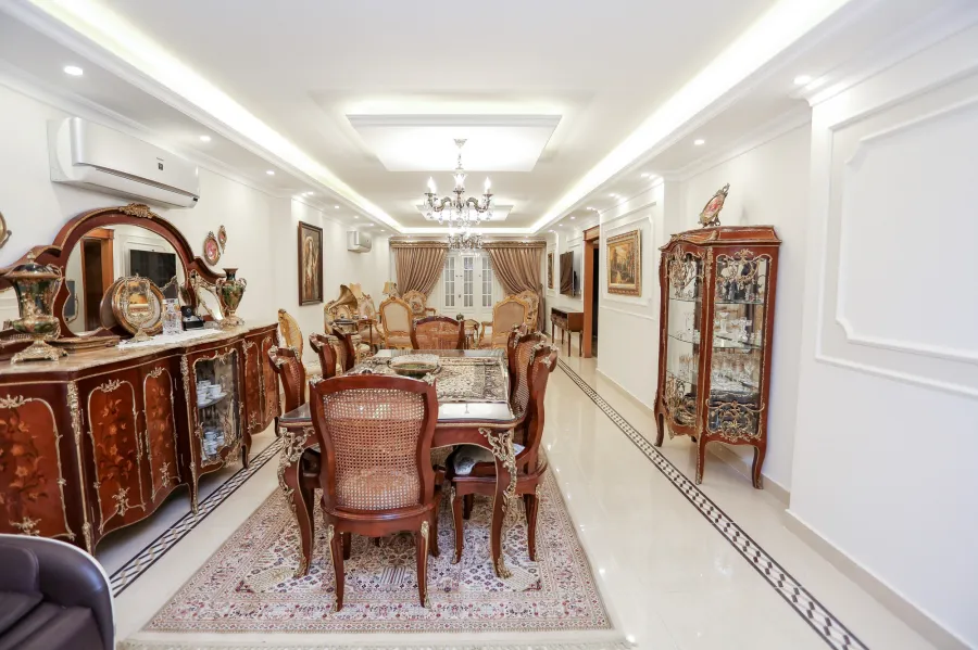 Apartment For Sale 195 m Zezinia ( Steps From Abo Qir St. )
