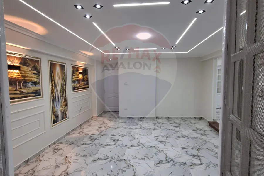 شقه للبيع  140 م سيدي بشر ( خطوات من شارع العيسوي )