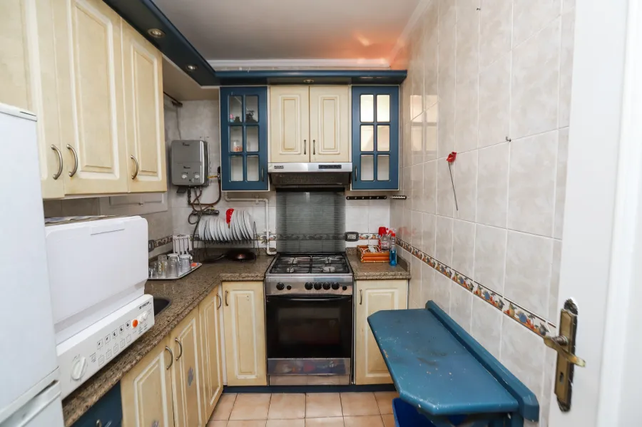 شقة للايجار 138 م سموحة ( طريق 14 مايو - جرين بلازا )