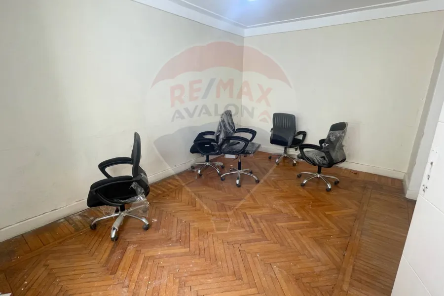 شقة للإيجار 190 م لوران (متفرع من ش الاقبال)