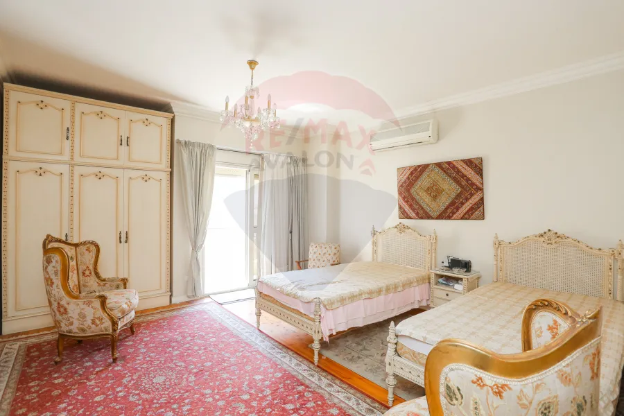 Apartment for sale 400 m Kafr Abdo (steps from al lemby garden)