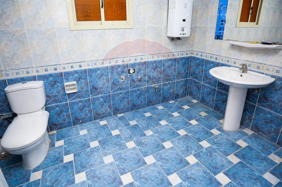 (شقة للبيع 275 م السرايا (أول نمرة متفرع من البحر