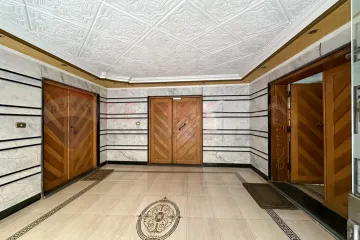 مقر اداري للبيع 165 م لوران (ش احمد ذو الفقار)