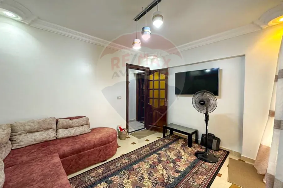 Apartment for sale 95 m Alsoyof (The second number from Gamal Abdel Nasser St)