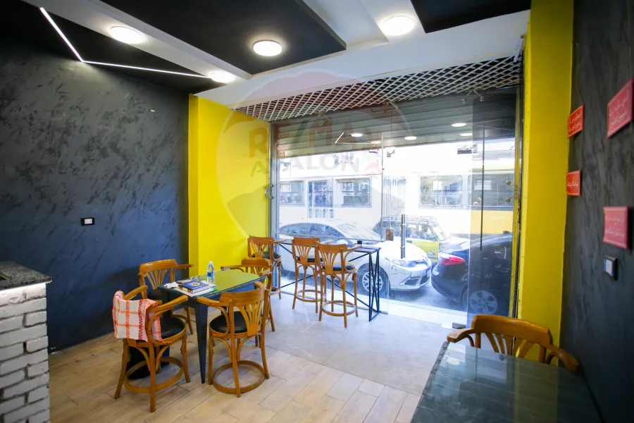 محل تجاري للإيجار 60 م جليم (علي الترام مباشرة)