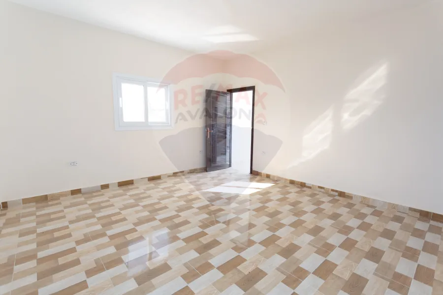 فيلا ستاند الون للبيع كينج مريوط (خلف المعهد العالي بالكينج) 500 م