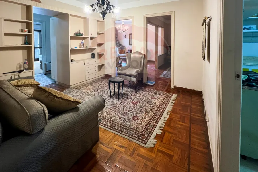 Furnished apartment for rent 135 m Stanly (Steps from the sea)