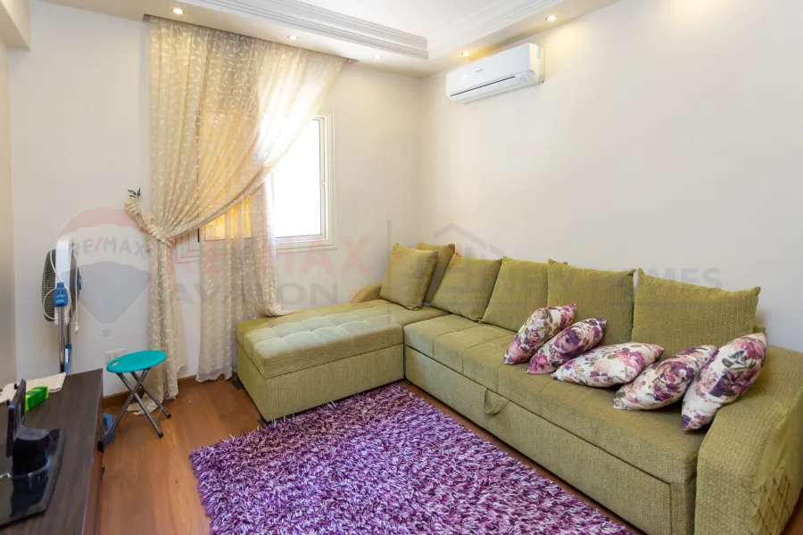 Villa for sale 500 m King Mariout (King Heights compound)